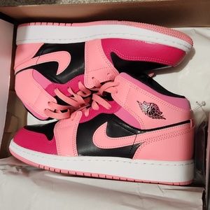 Air Jordan 1 Mid (GS) Sz 6.5Y